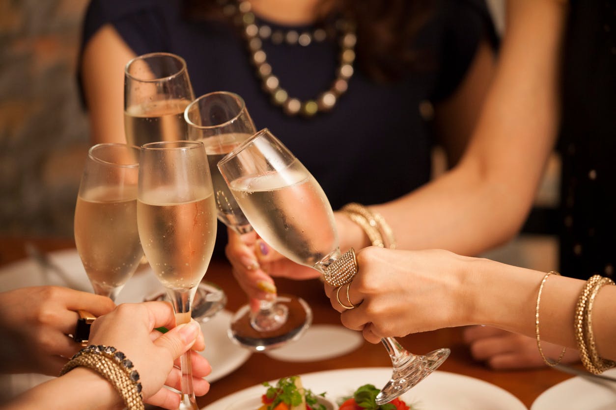 Comment passer les fêtes sans boire d'alcool ?