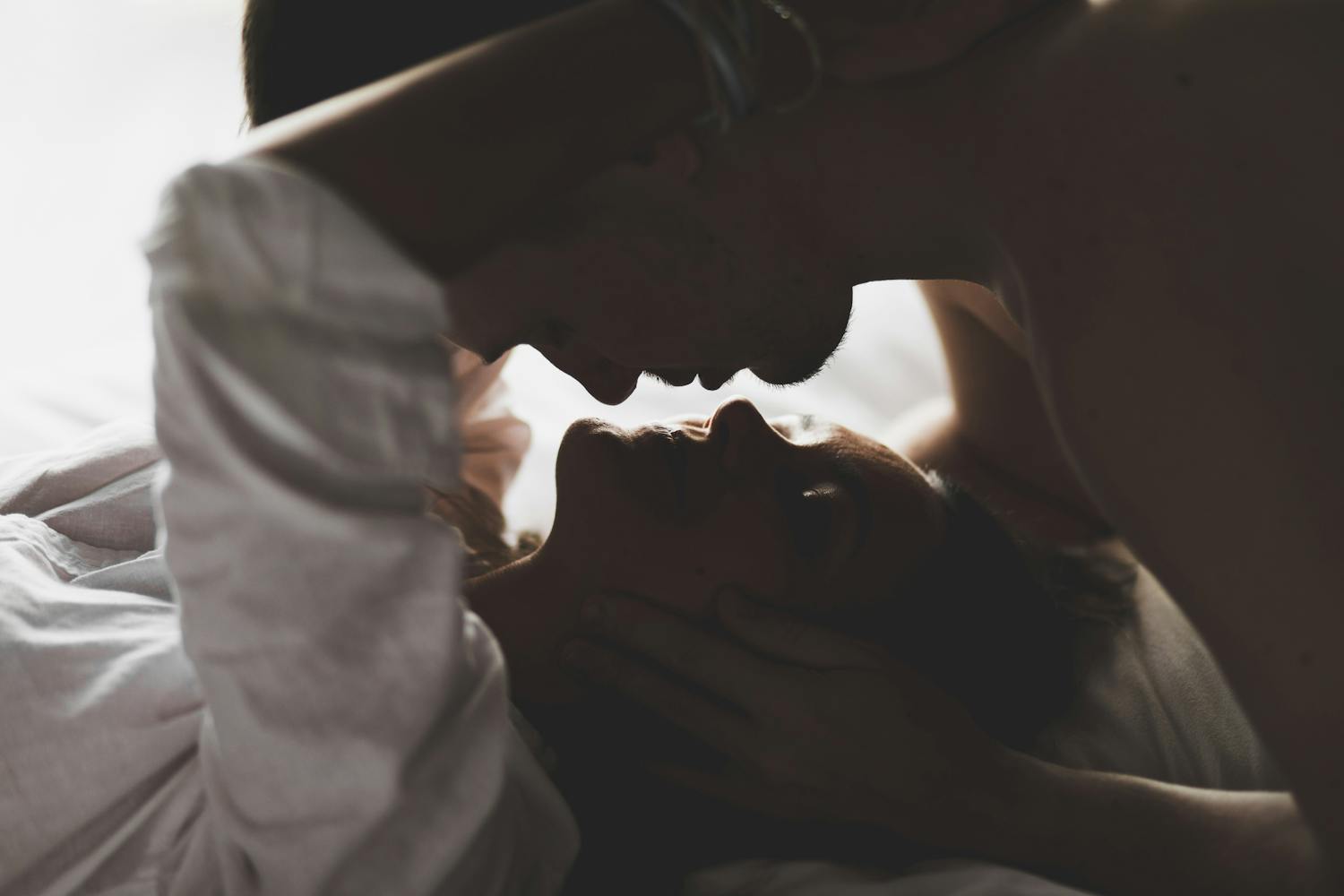 Qu'est-ce que la nymphomanie : tout savoir sur cette addiction au sexe