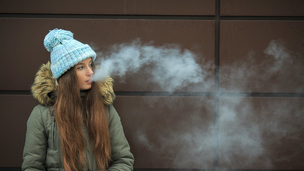 Pourquoi la Puff, en vogue chez les ados, est-elle dangereuse pour la santé ?