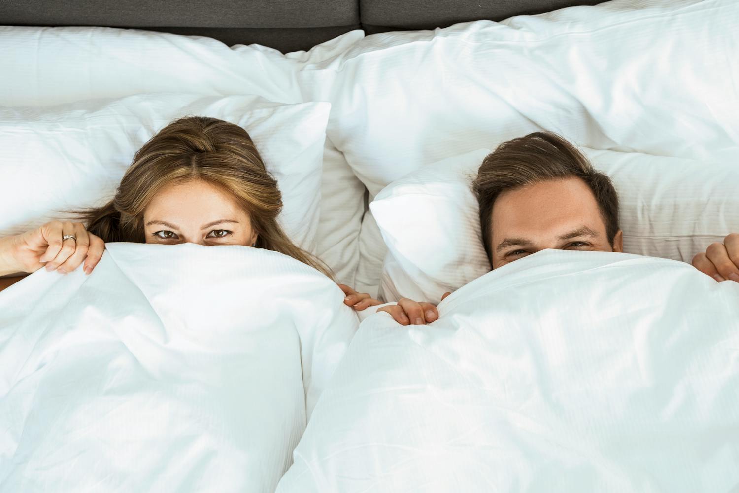 Sommeil scandinave : dormir ensemble mais séparément !