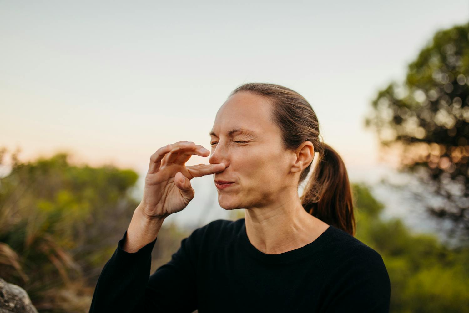 Nez qui gratte ou qui brûle : comment soulager la sécheresse nasale ?